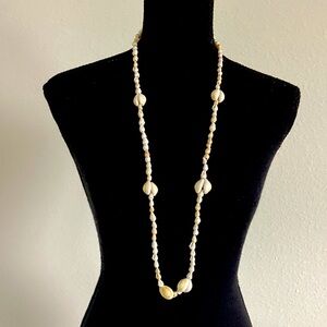 Elegant Cream beaded Shell Necklace